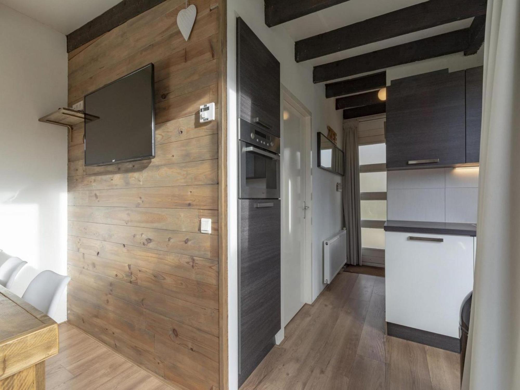 Contemporary Bungalow With Garden Sint Maartensvlotbrug エクステリア 写真