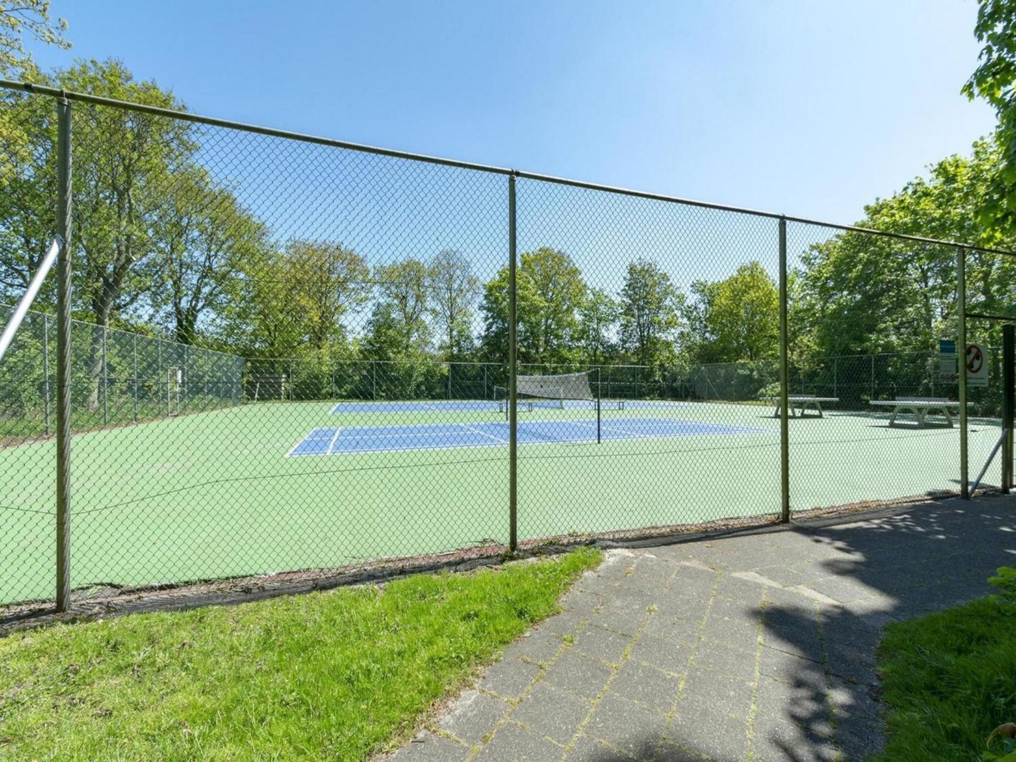 Contemporary Bungalow With Garden Sint Maartensvlotbrug エクステリア 写真